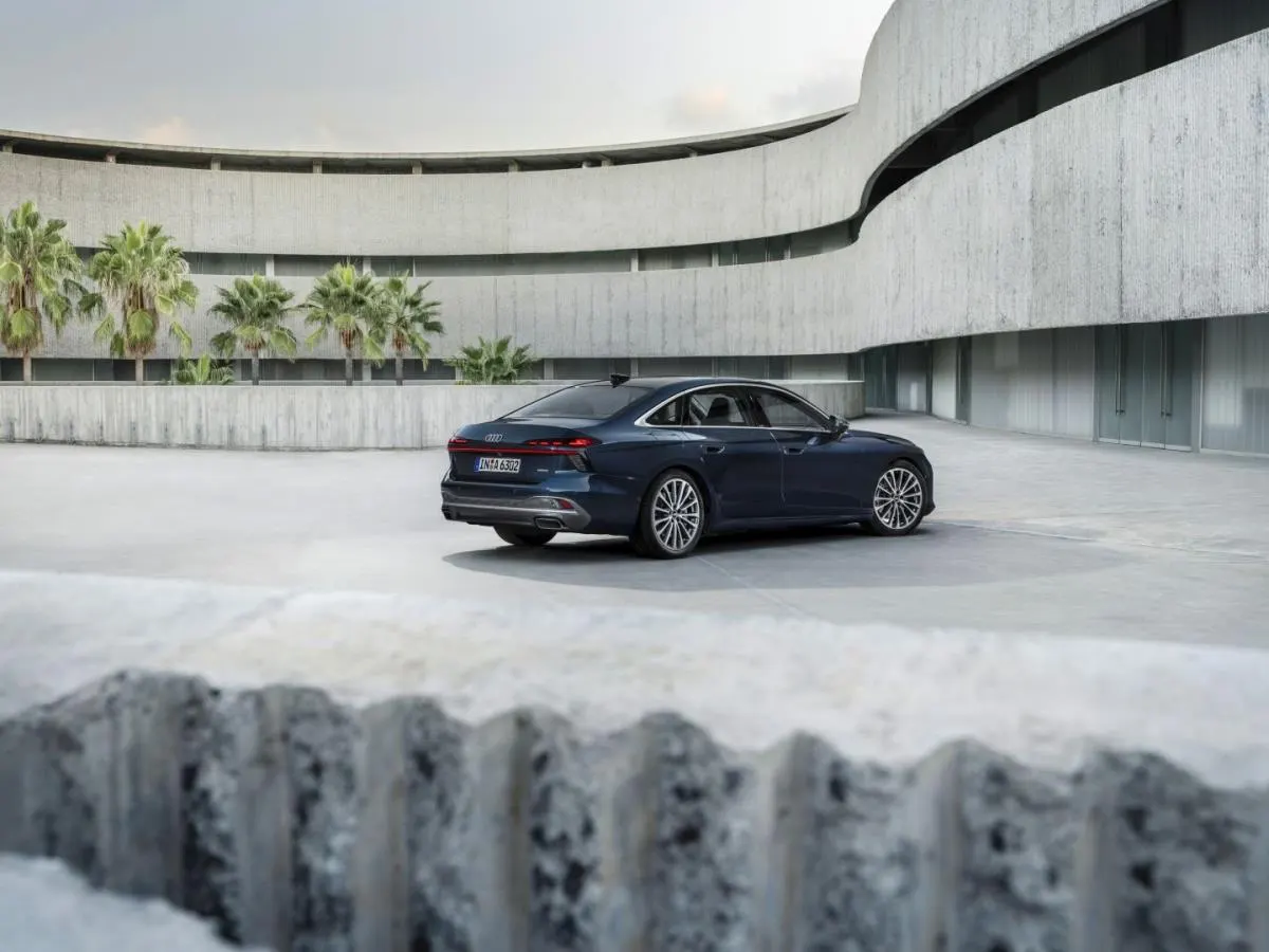 Audi A6 Sedan - 4