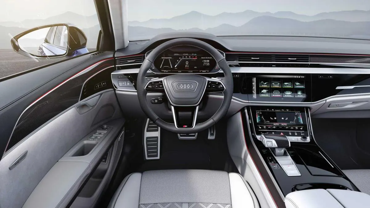 Audi S8 - 5