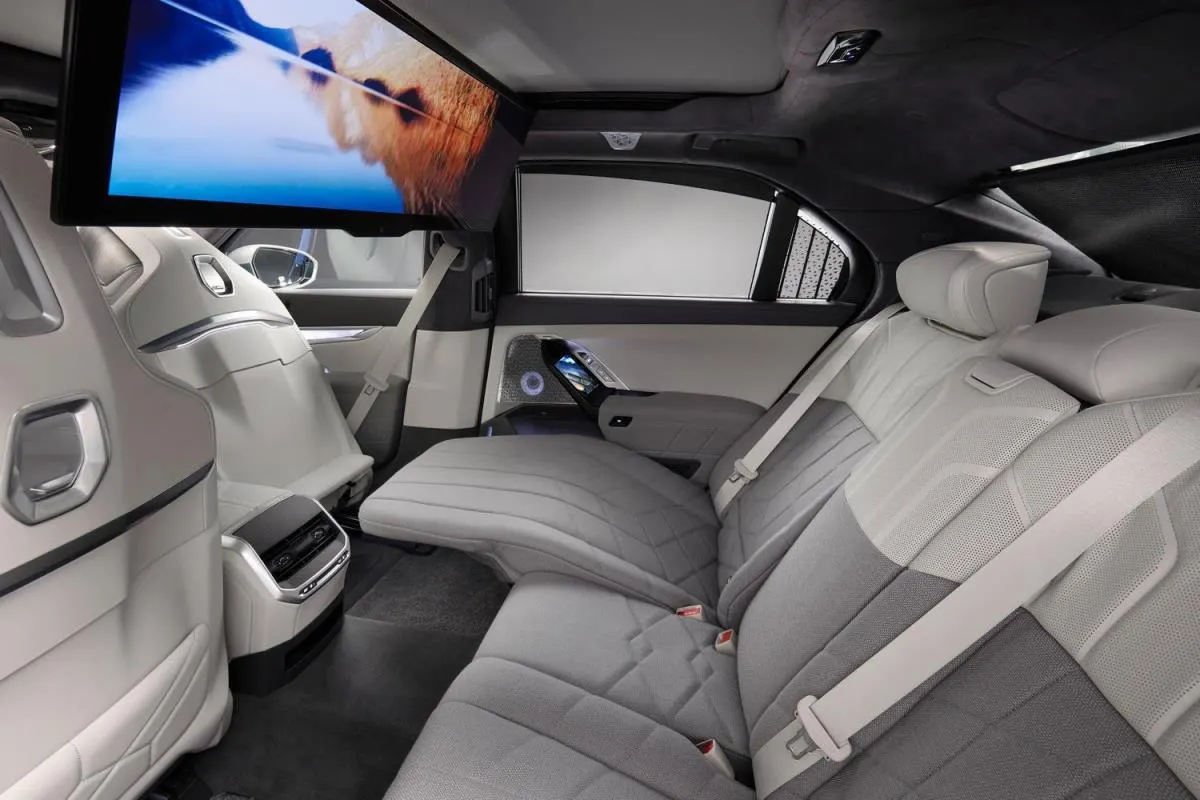 BMW 7 Serisi - 4