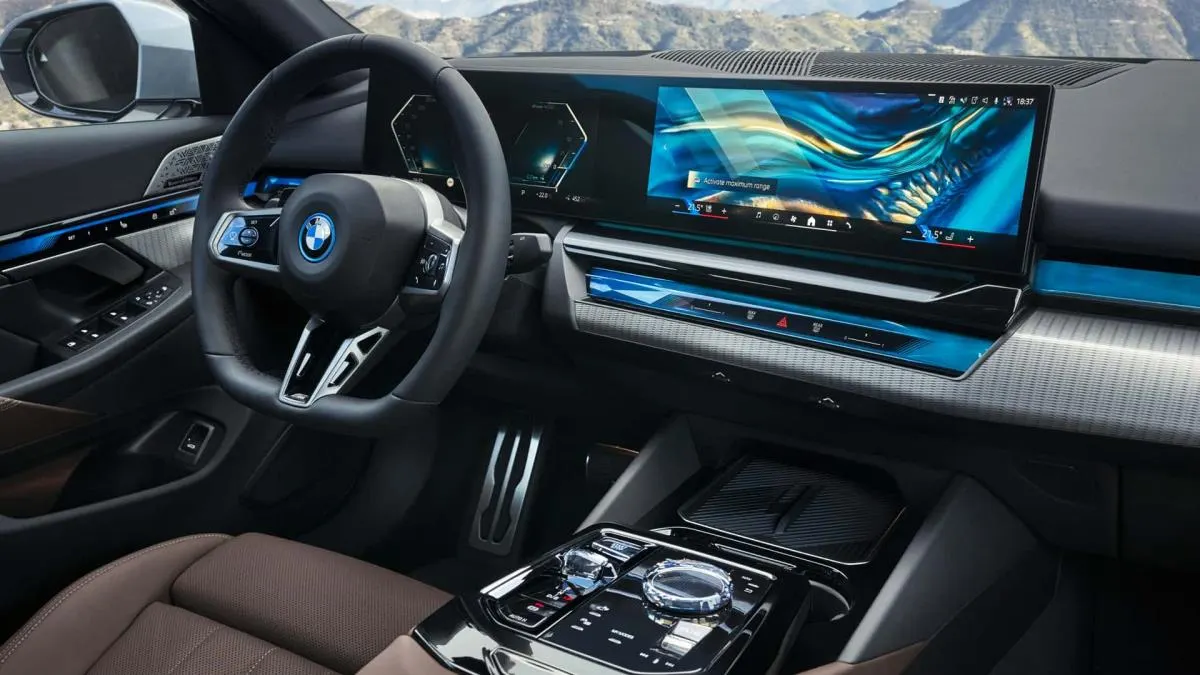 BMW i5 - 2