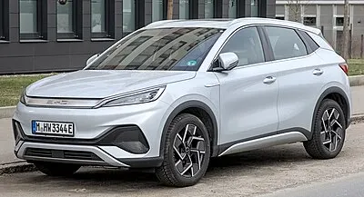 BYD Atto 3 İncelemesi: İngiliz Basını İç Mekan Tasarımını Neden Tartışıyor?