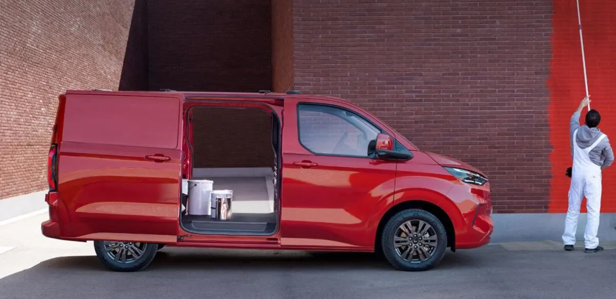 Ford Transit Custom Van - 2