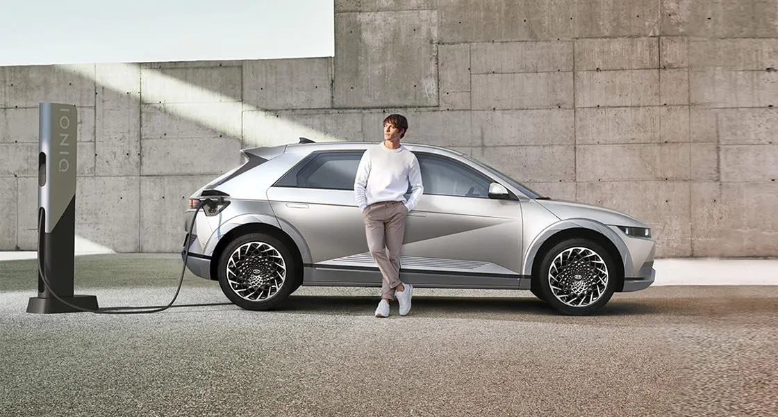 Hyundai IONIQ 5 - 5
