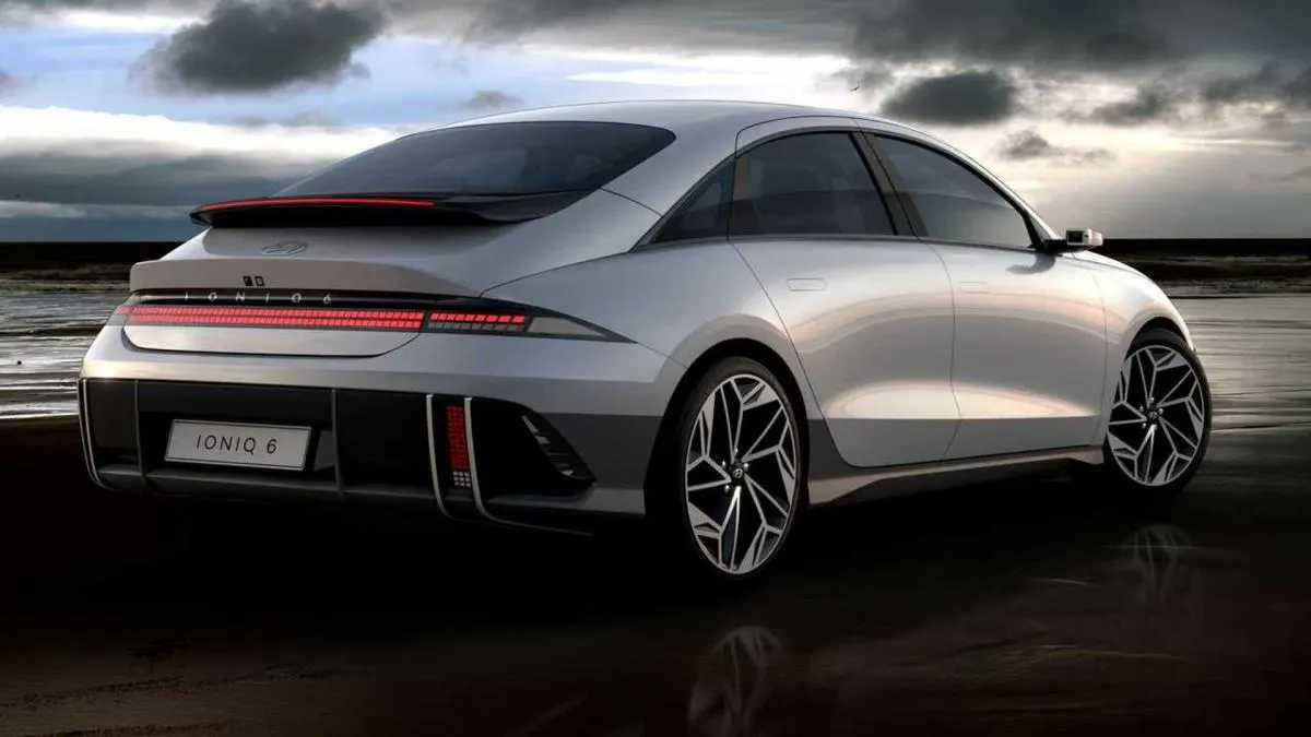 Hyundai IONIQ 6 - 5