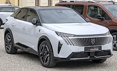 Peugeot E-3008 2026 model SUV kasa tipi sıfır araç görseli