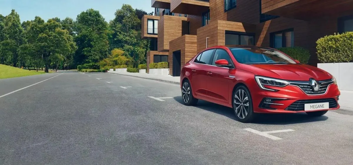 Renault Megane Sedan - 4