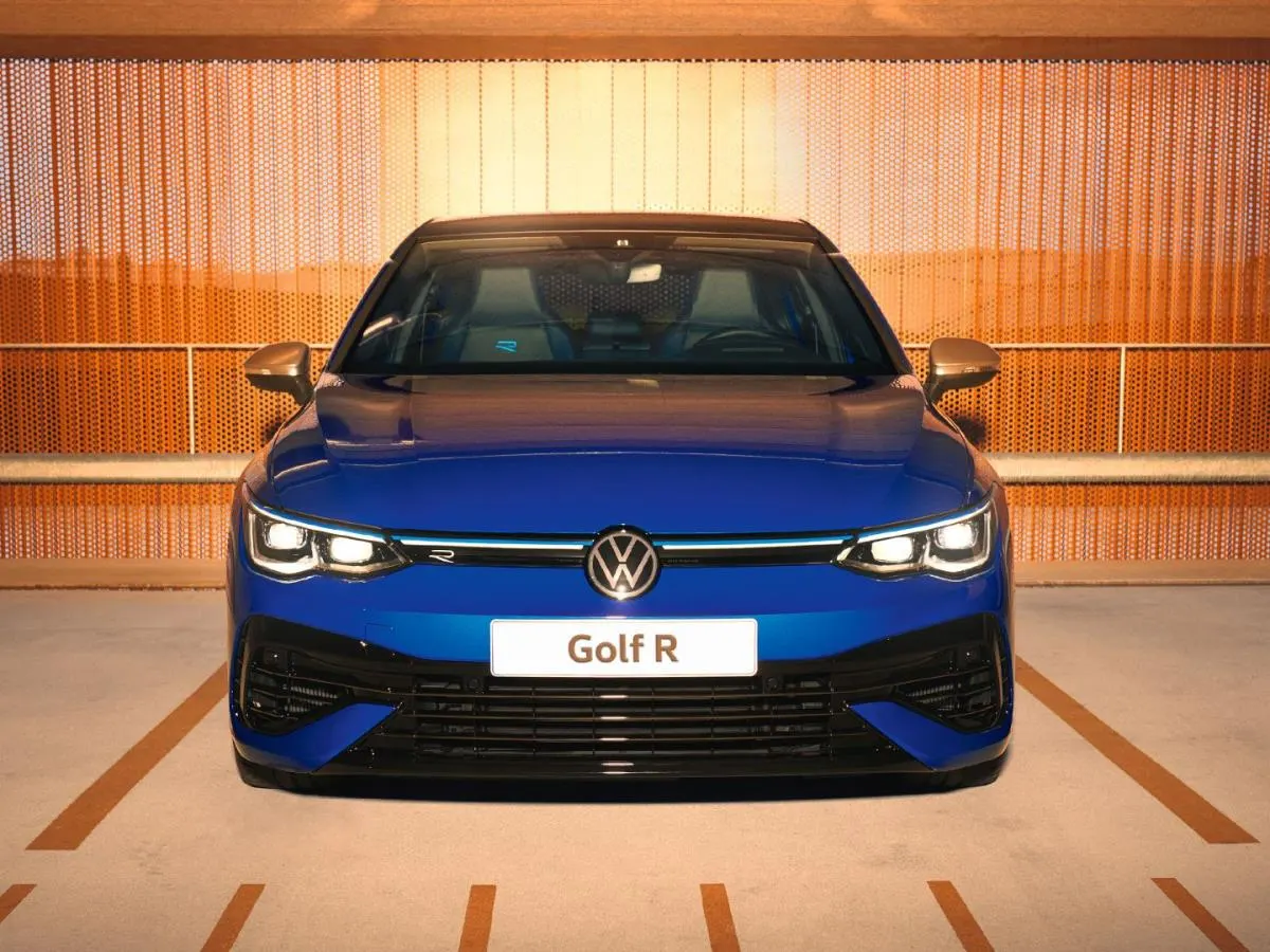 Volkswagen Golf R - 2