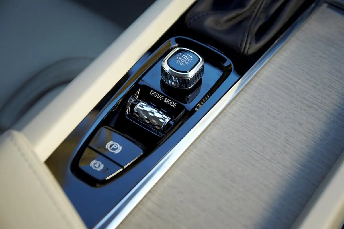 Volvo XC60 - 2