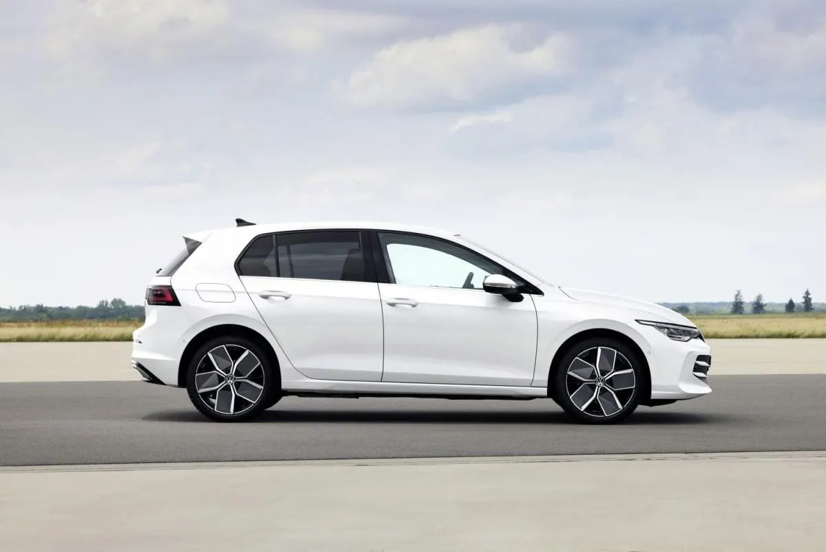 Volkswagen Golf - 3