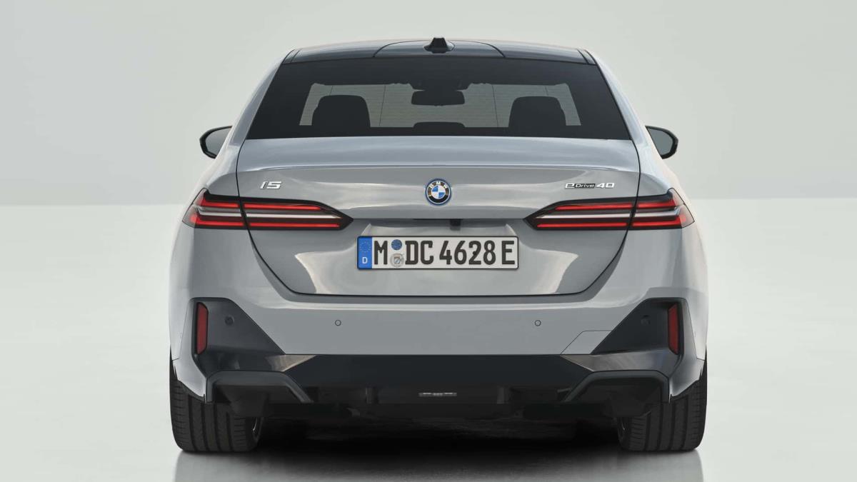 BMW i5